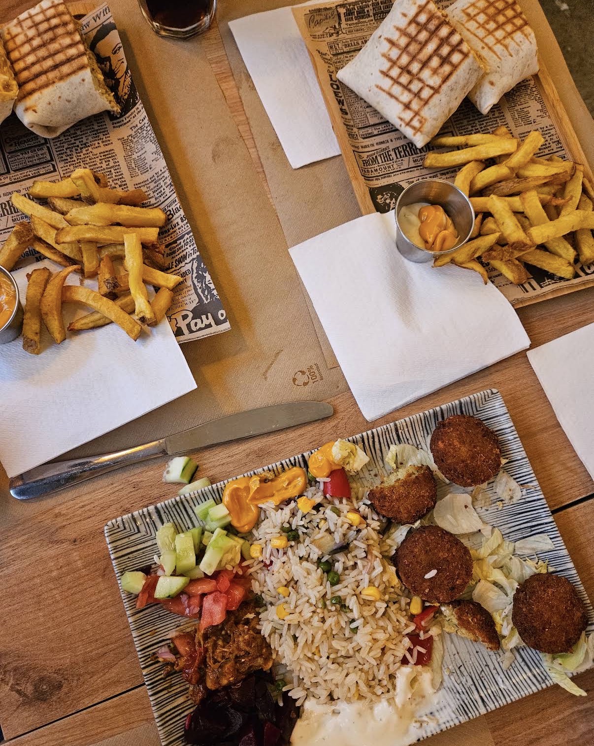 Platos combinados y tacos marroquies